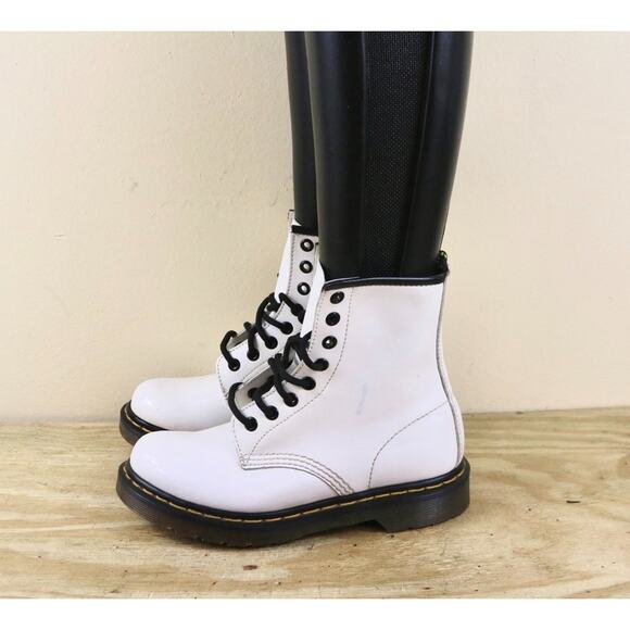 Doc Dr Martens Boots Womens 5 White Combat Lace Up 1450 Air Wair - Picture 1 of 13